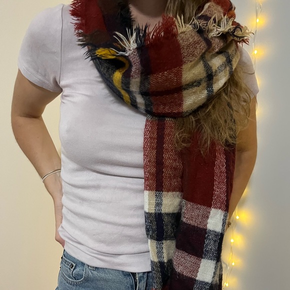 Plaid Scarf - Picture 2 of 3